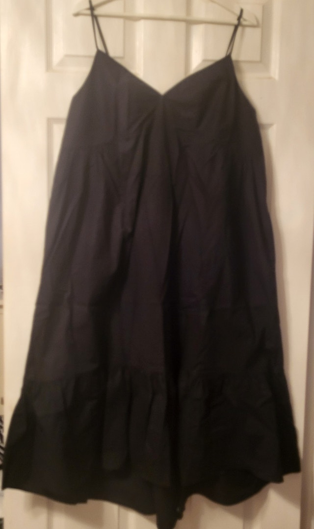 Gap Deep V-Neck Cami Midi Dress