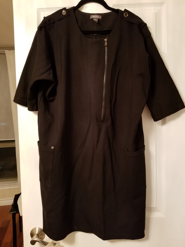 Kenneth Cole Reaction Short-Sleeved Shift Dress