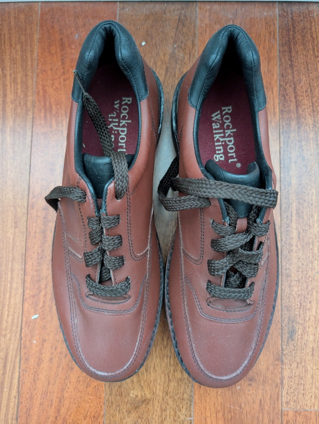 Rockport Men's World Tour Classic walking shoes