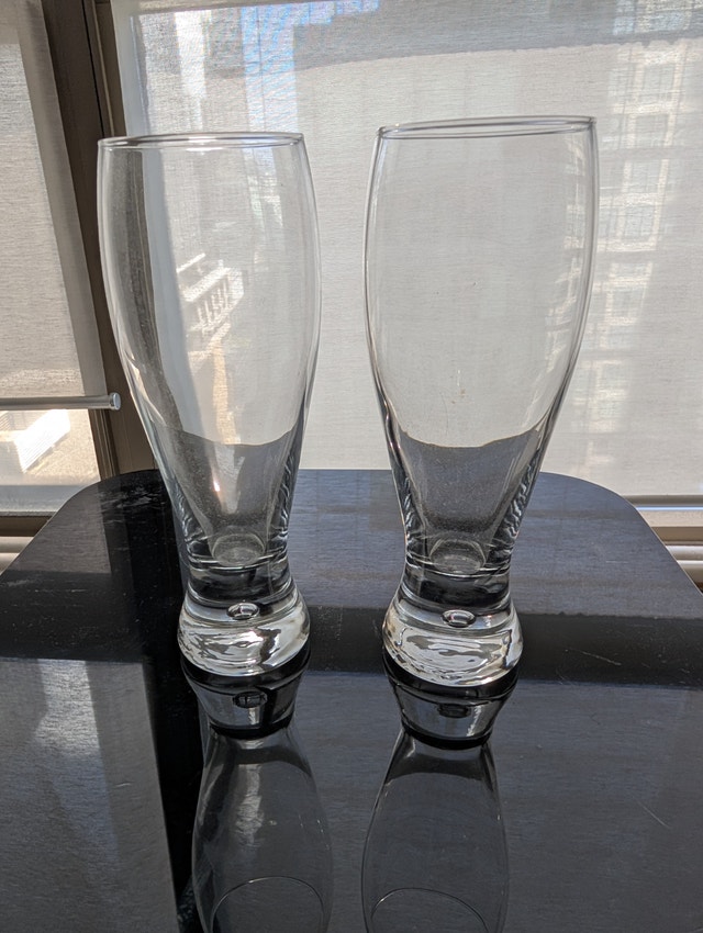 Tall Pilsner Bubble Bottom Beer Glasses