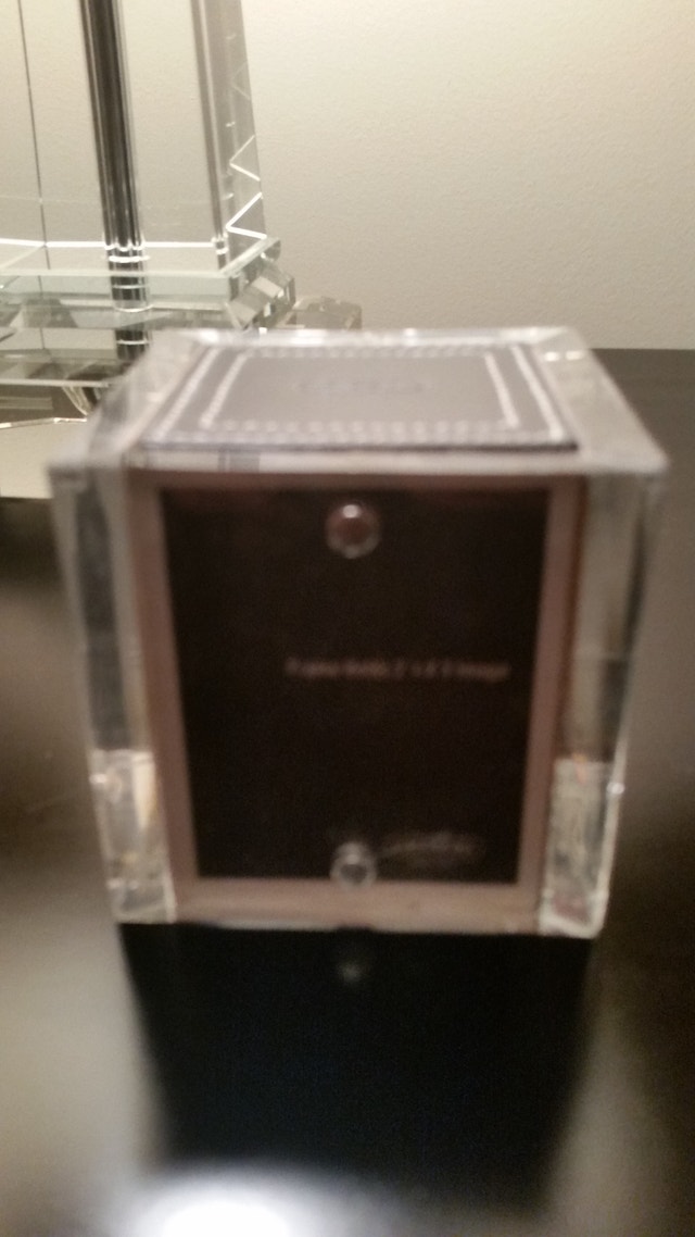 COACH Acrylic Square Leather Picture Cube Frame Paperweight - photo 2