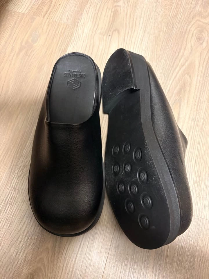 Korean Noar Unisex Mule - Black - Size 11 (New w/ Tags) - photo 3