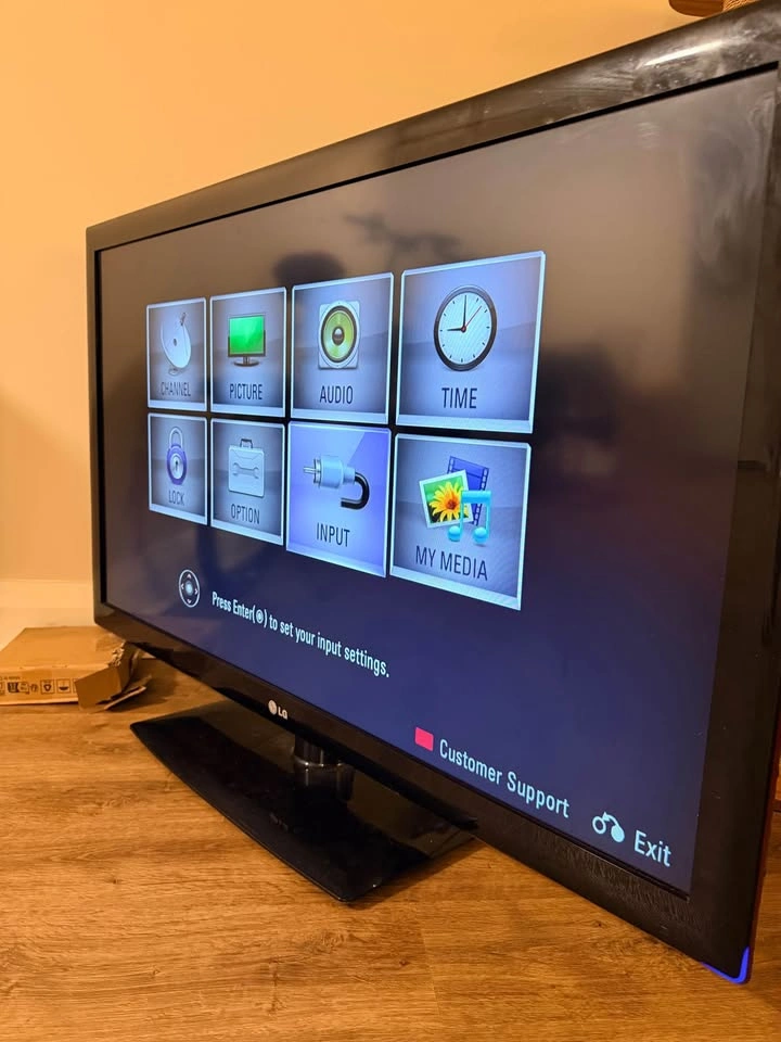 47IN LG TV - photo 5