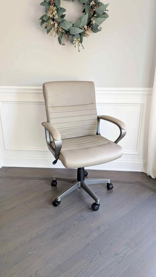 Staples Tervina Ergonomic Luxura Swivel Manager Chair, Cream