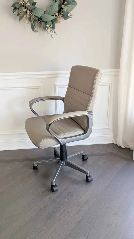 Staples Tervina Ergonomic Luxura Swivel Manager Chair, Cream - photo 4