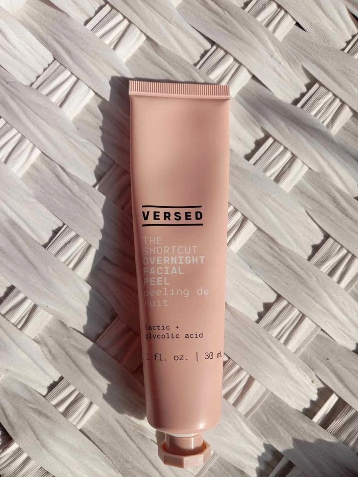 VERSED The Shortcut Overnight Facial Peel Lactic Glycolic Acid