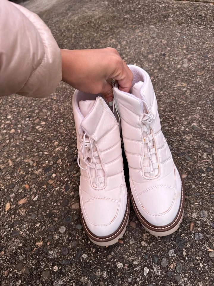 Blondo White Waterproof Platform Boots - photo 3