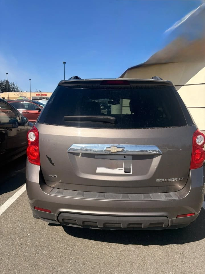 2010 Chevrolet Equinox AWD - photo 2