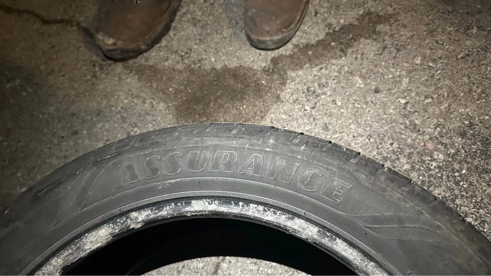 235/50R19 Set of 4 Goodyear Assurance Tires - photo 4