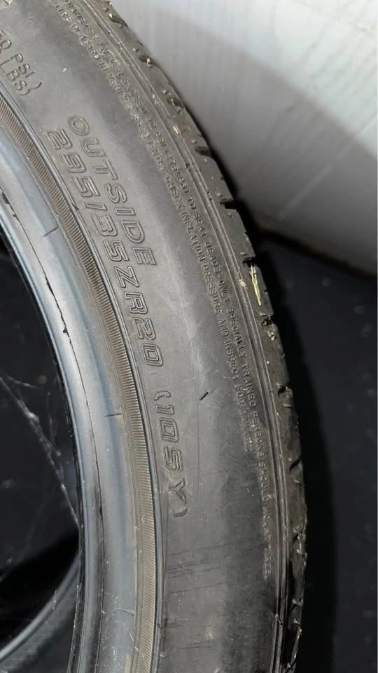 295 35 20 Falken All Season Tires (2 Tires) - photo 5