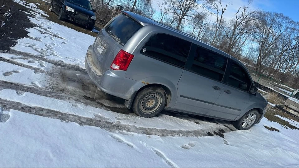 2013 Dodge Caravan - photo 2