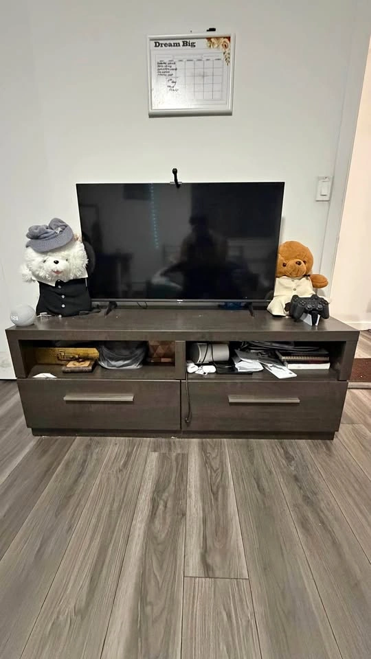 Sturdy TV cabinet