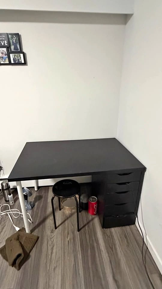Ikea ALEX Table. Almost New