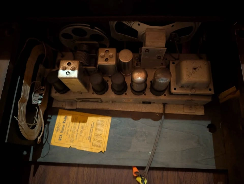 RCA Victor Radio Model VRA 56 Super Heterodyne - it works - photo 2