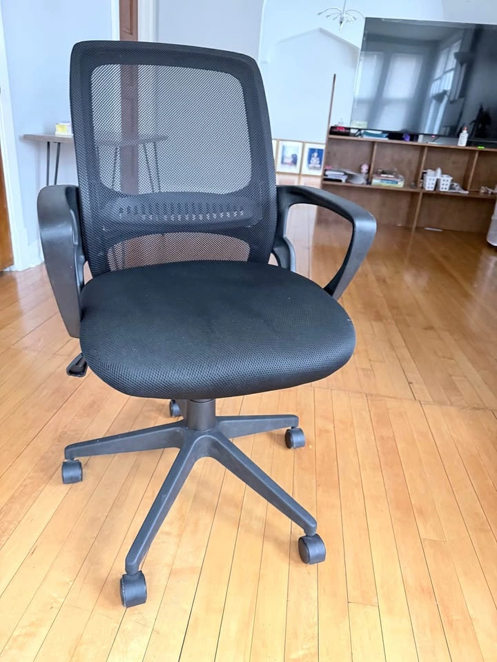 Complete Work from home Setup. table, Chair and screen - photo 4