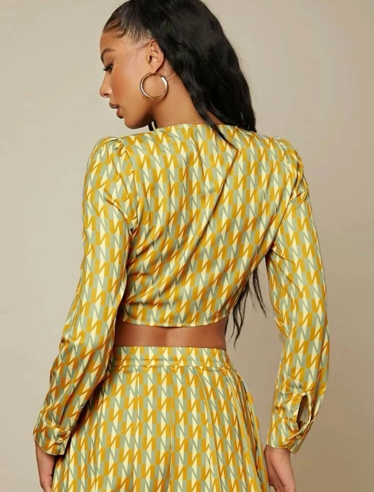 Allover Print Drawstring Ruched Front Crop Top - photo 4