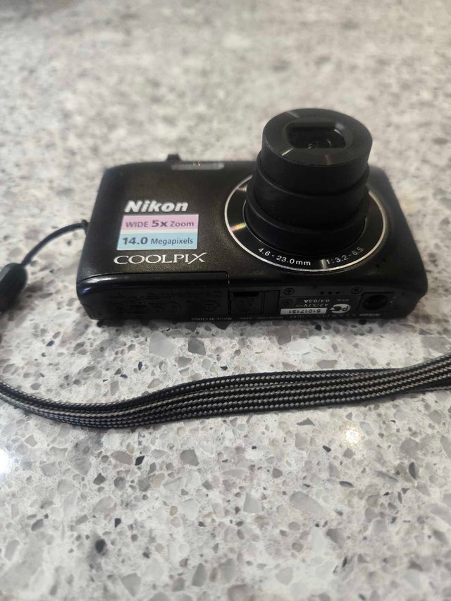Nikon Coolpix Digital Camera - photo 3