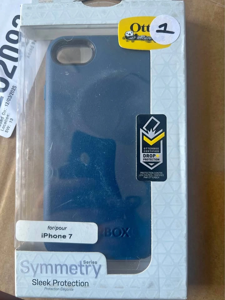 OtterBox Symmetry Case for iPhone 7/8/SE (2nd/3rd Gen) - NEW