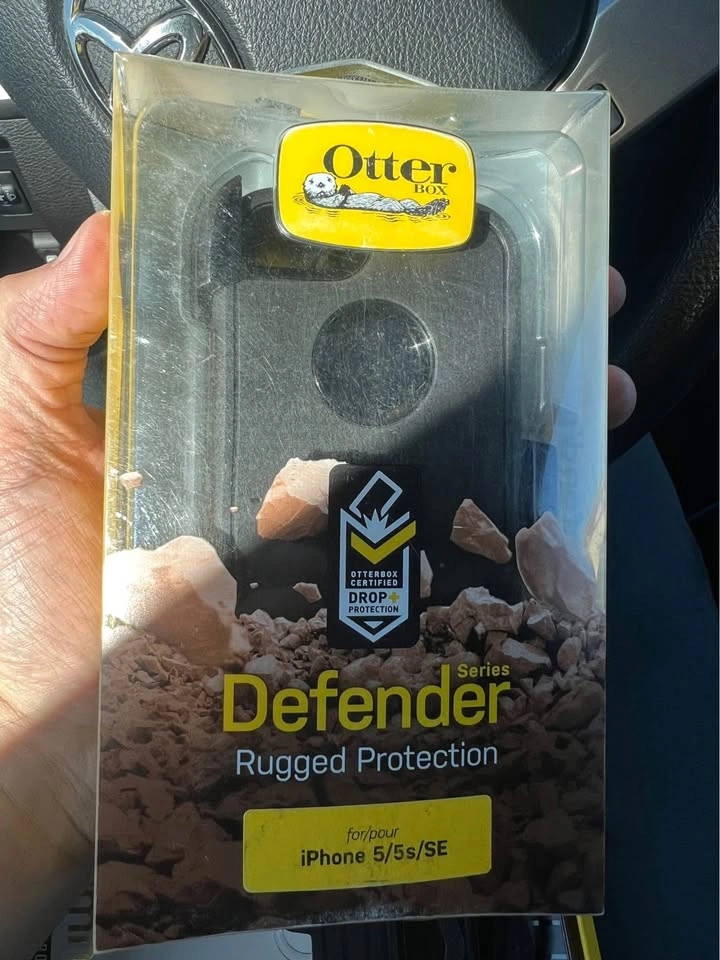 Otterbox Defender iPhone 5/5S/SE Case