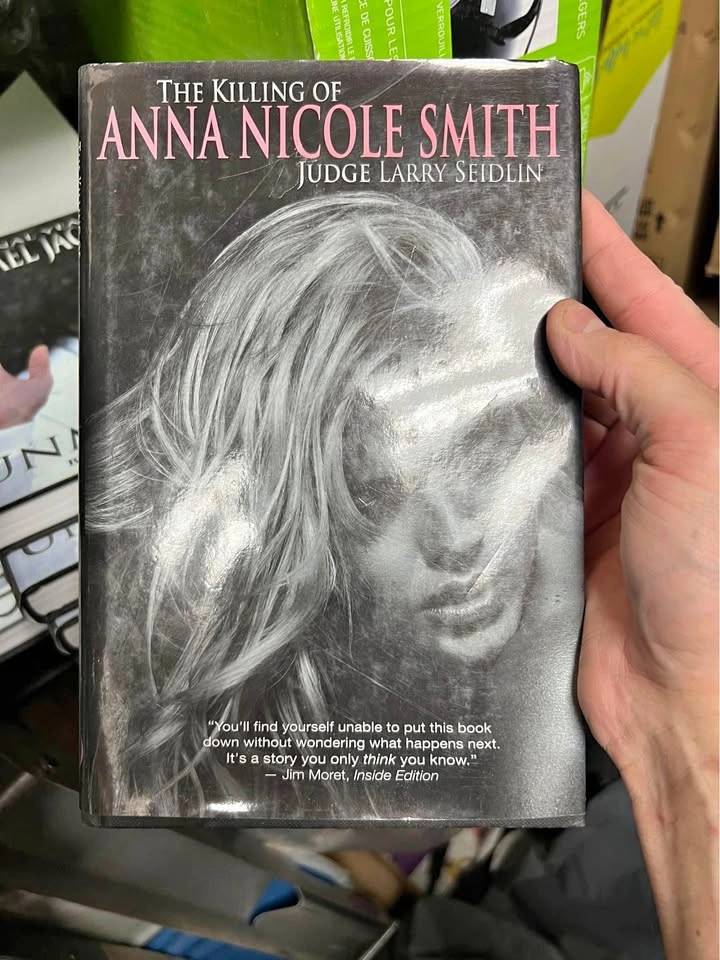 The Killing of Anna Nicole Smith Hardcover Book - $5