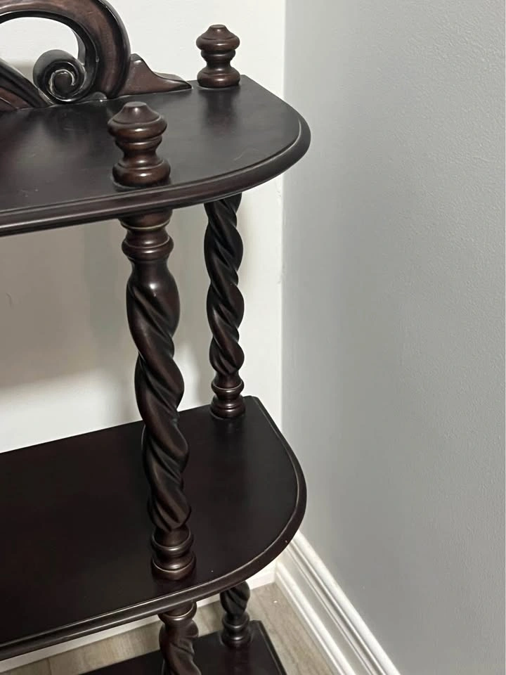 Decorative Curio Shelf - photo 3