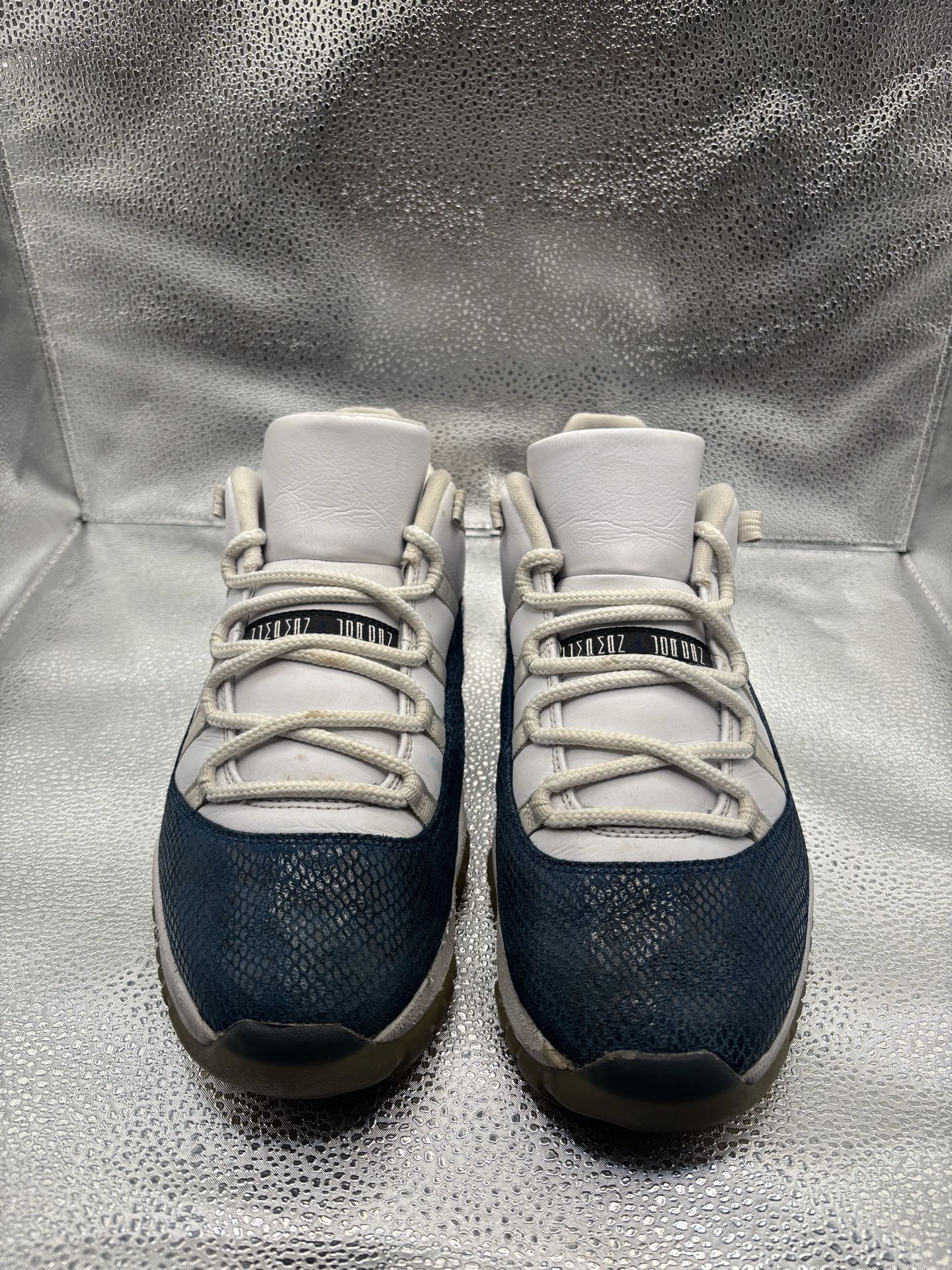 Air Jordan 11 Low Snakes Navy - Size 11 - photo 2