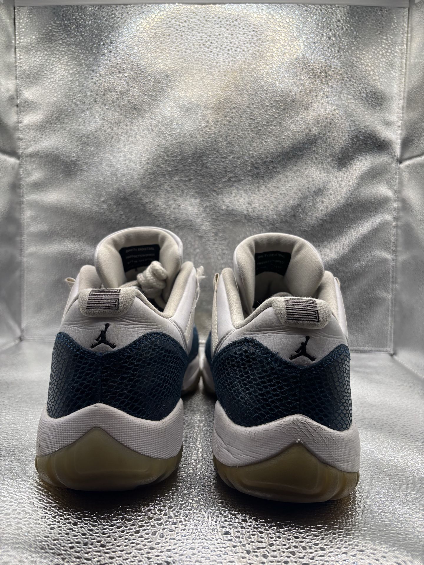 Air Jordan 11 Low Snakes Navy - Size 11 - photo 4
