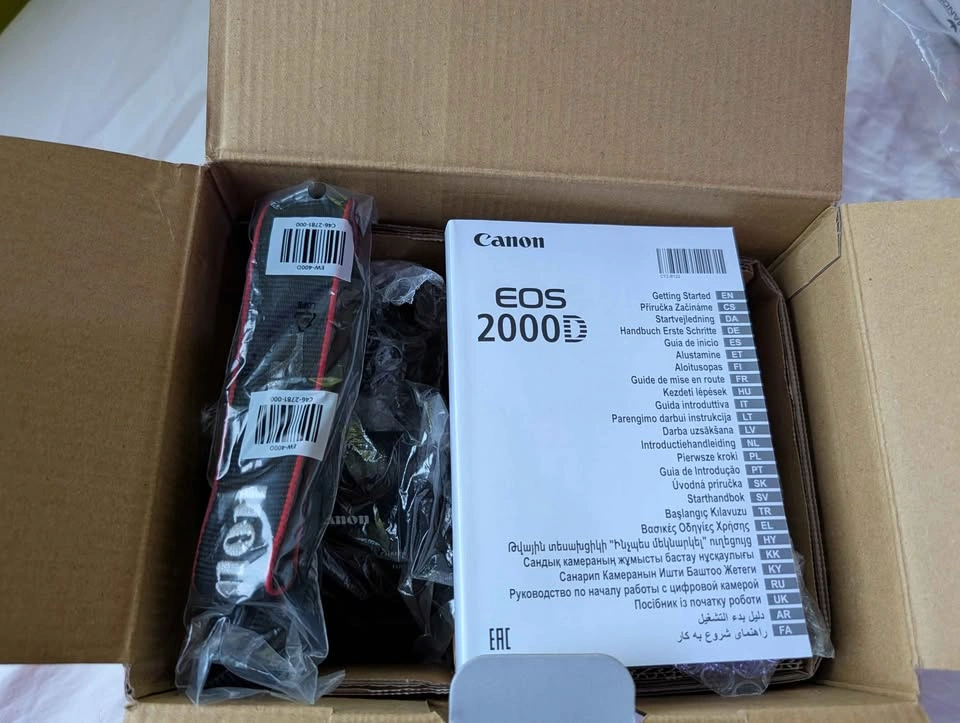 Canon EOS 2000D + kit - photo 3