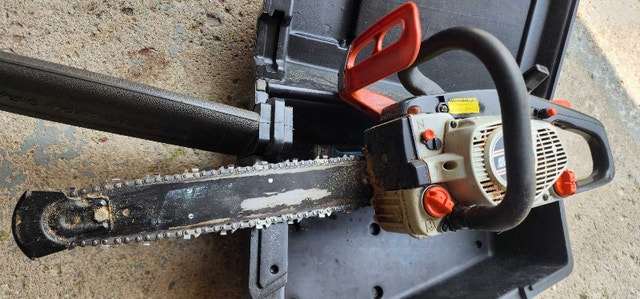 Echo CS-305 Chainsaw - photo 2