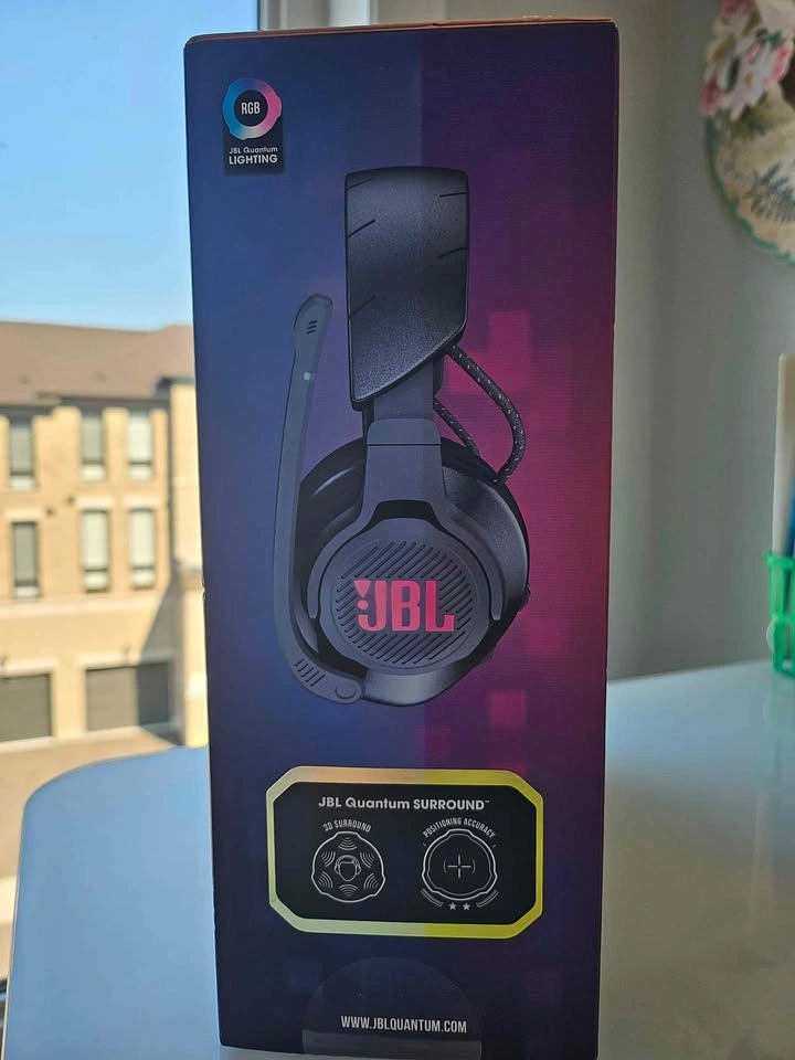 🌱 Brand New JBL Quantum 610 Wireless Gaming Headset - photo 4