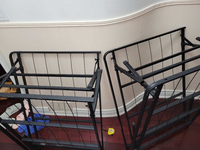 Queen Size Metal Bed Frame