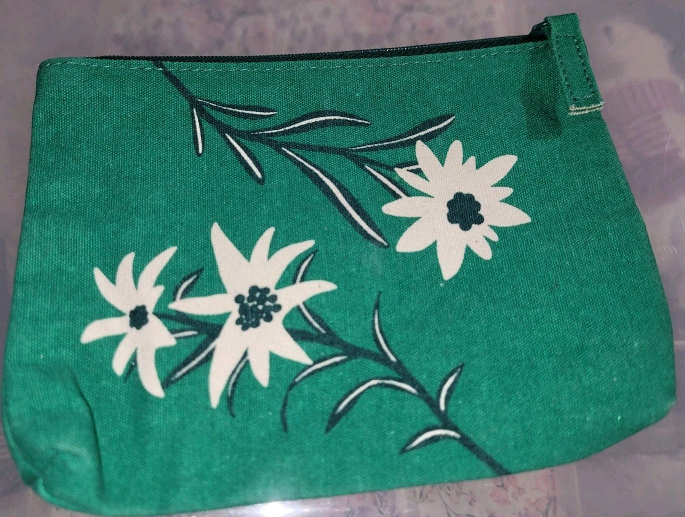 The Body Shop Makeup Cosmetics Bag – Travel Pouch - photo 2