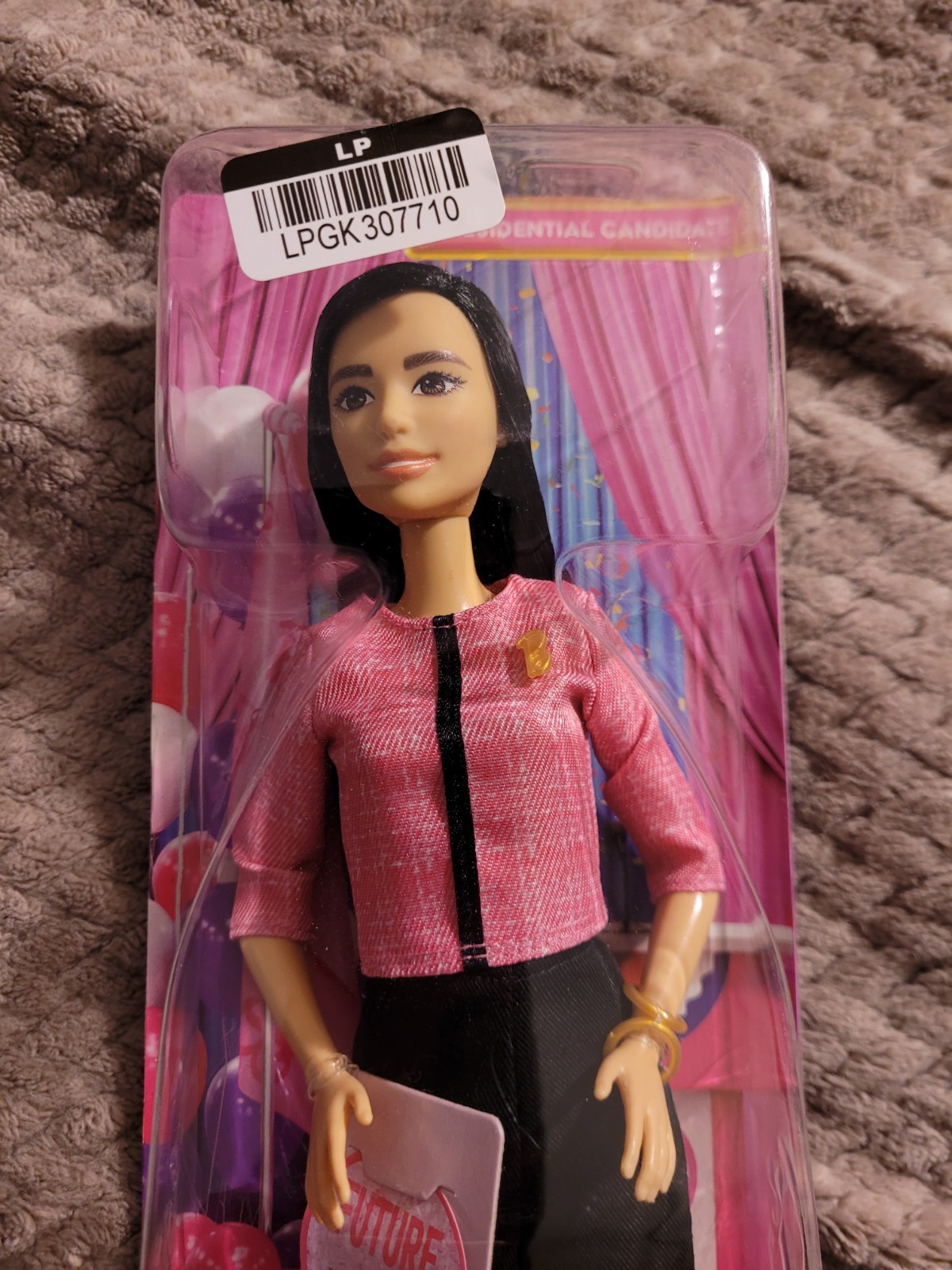 Barbie Presidential Candidate Doll with Black Hair NEW! - photo 2