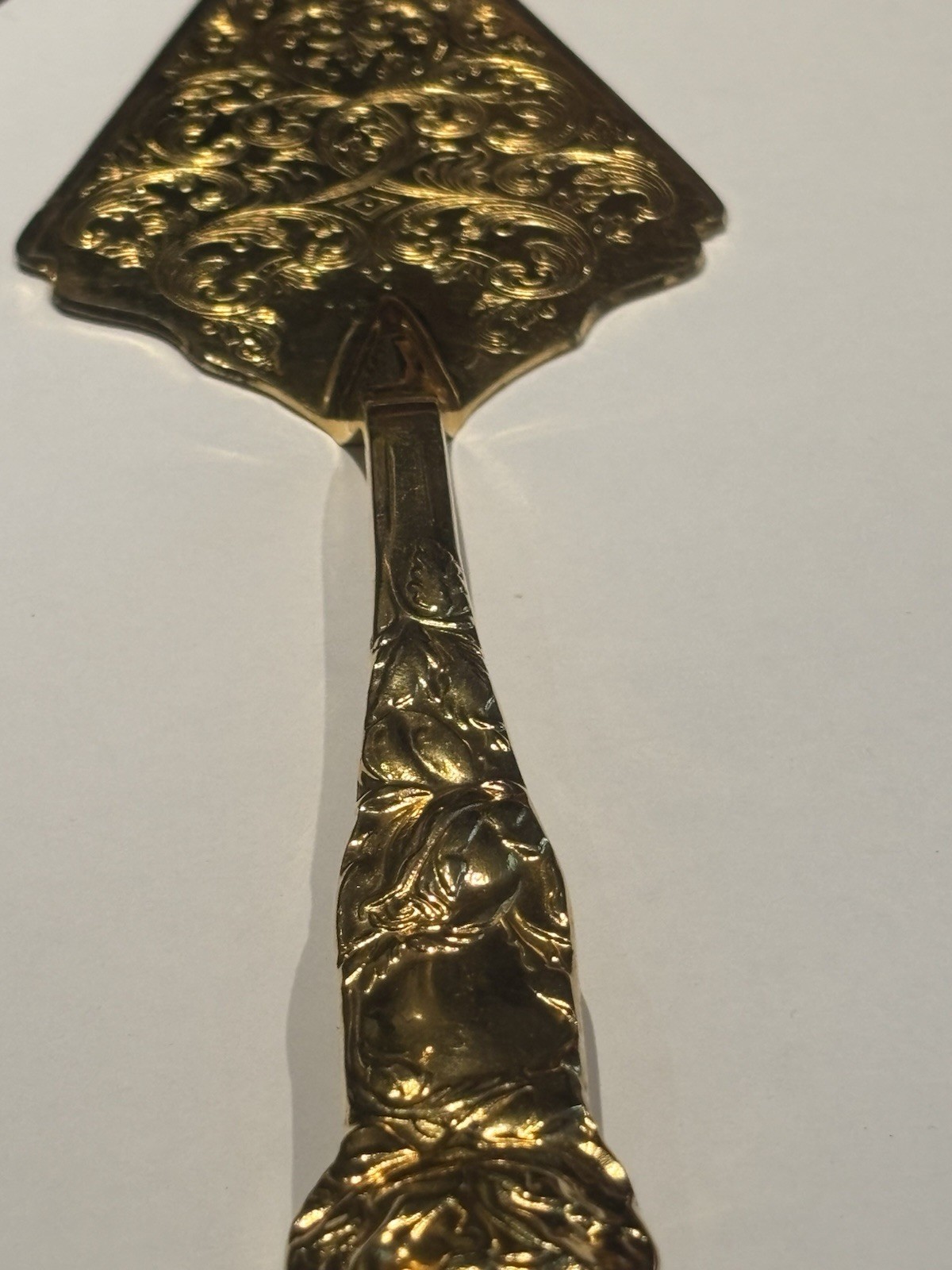 Ornate Gold Tone Cake Pie Server - Floral Engraved Made in Italy - photo 5