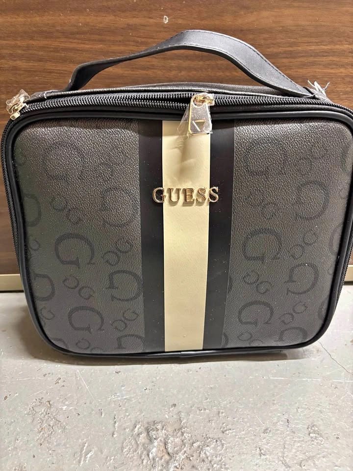 Guess Anakin Travel Cosmetics/Toiletry Organizer