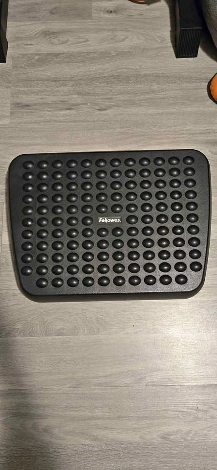 Fellowes Footrest