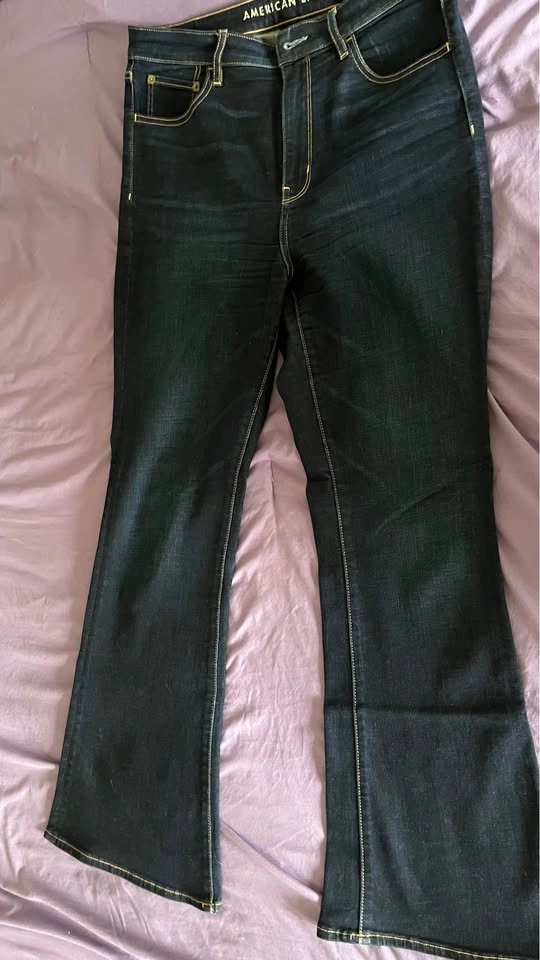 American Eagle Women’s Flared Jeans size 10 - photo 3