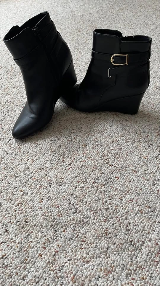 Lifestride Ankle Boots WMNS 7.5 GREAT CONDITION - photo 3
