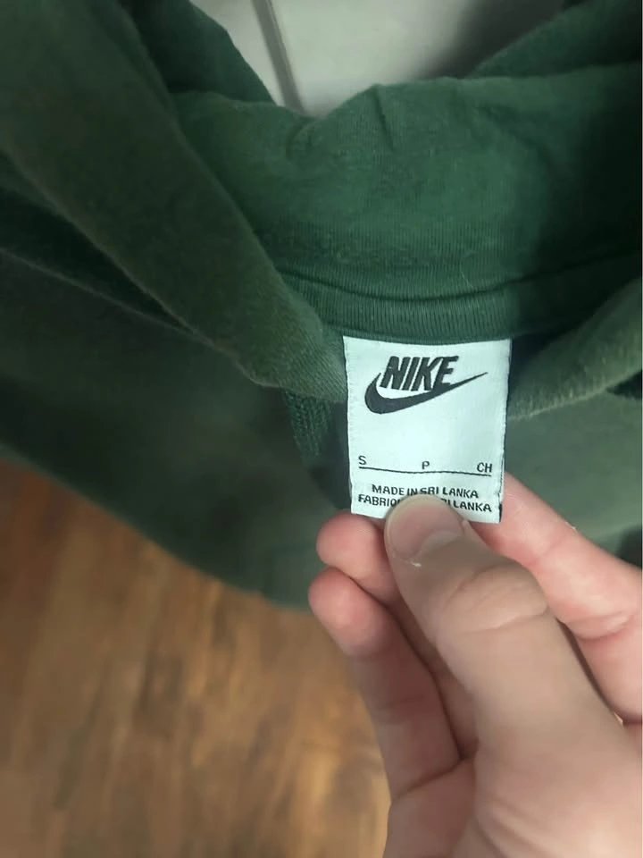 Green Nike Sweater - photo 2