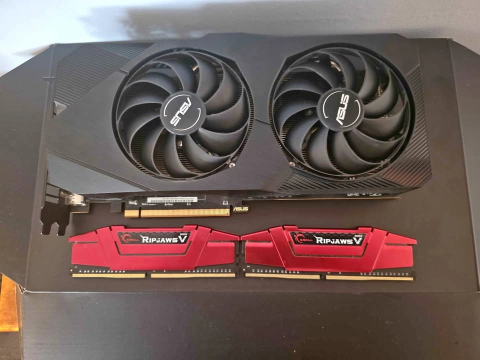 ASUS AMD Radeon RX 5700 GPU & G.SKILL DDR4 RAM