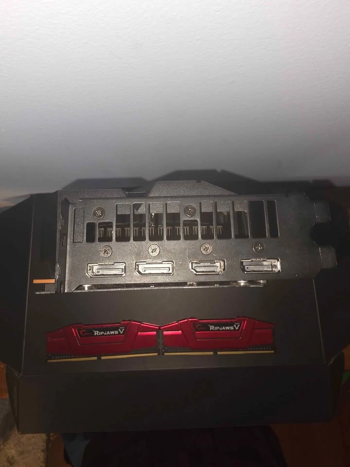 ASUS AMD Radeon RX 5700 GPU & G.SKILL DDR4 RAM - photo 2