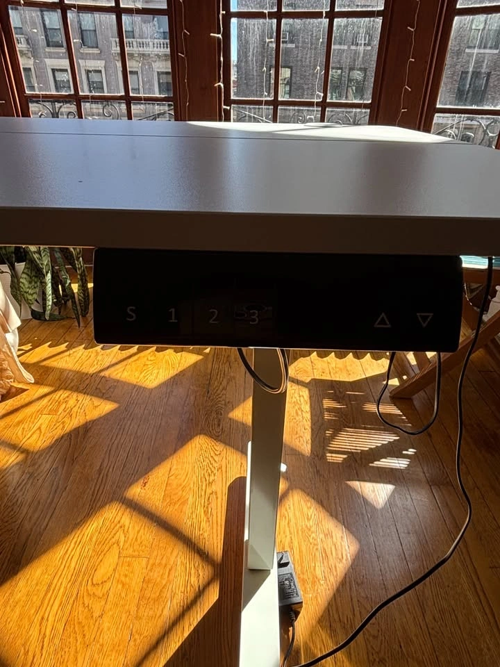 Electric Standing Desk - 48*24 inches - photo 4