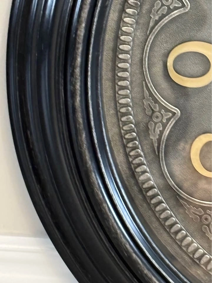 23" Round Black Frame Gold Numerical Clock - photo 3