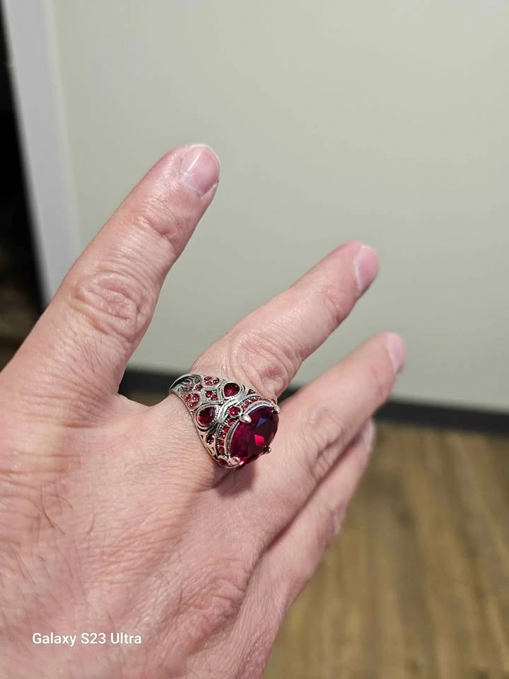 Ornate Silver Tone Red Stone Ring - photo 2