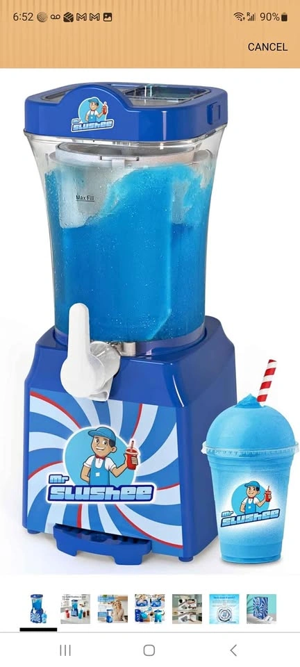 MR. SLUSHEE frozen drink and ice cold treat maker - like NEW wit