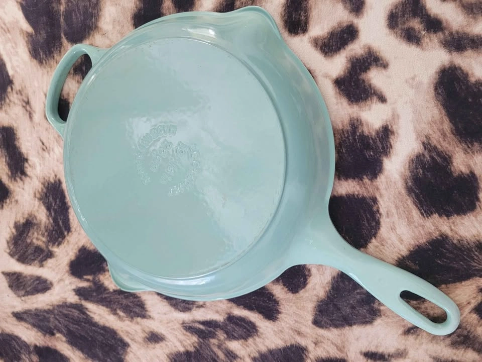 Le Creuset Sage Green 26cm Skillet - photo 4