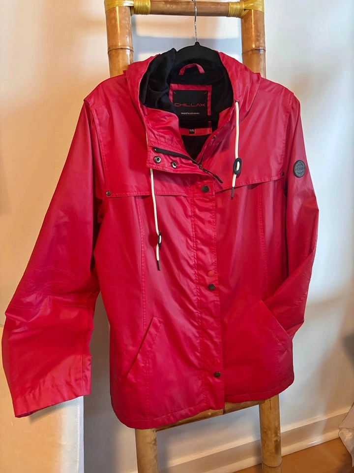 CHILLAX Women’s Waterproof Jacket XL