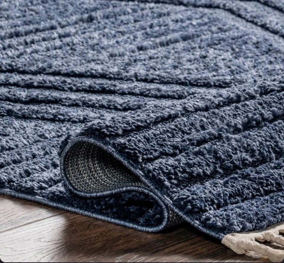 Brand new area rug, blue, 5x8 - photo 4