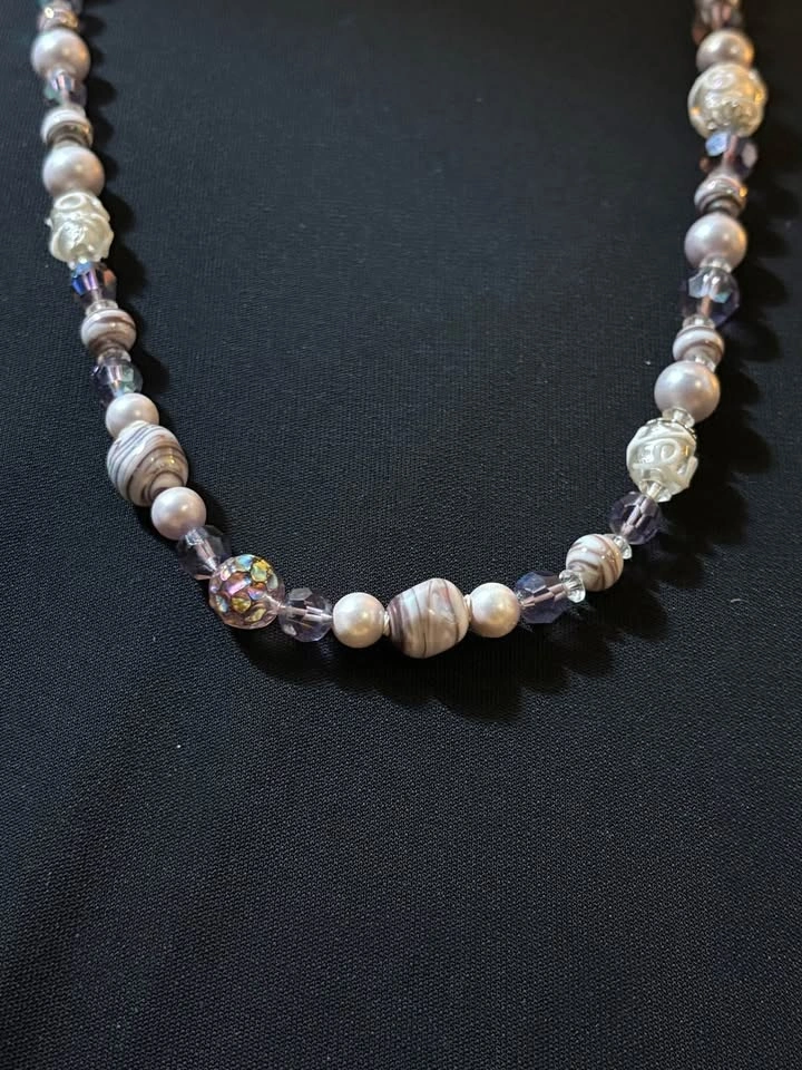 Vintage 60s Silver & Lavender Glass Beaded Necklace - photo 2