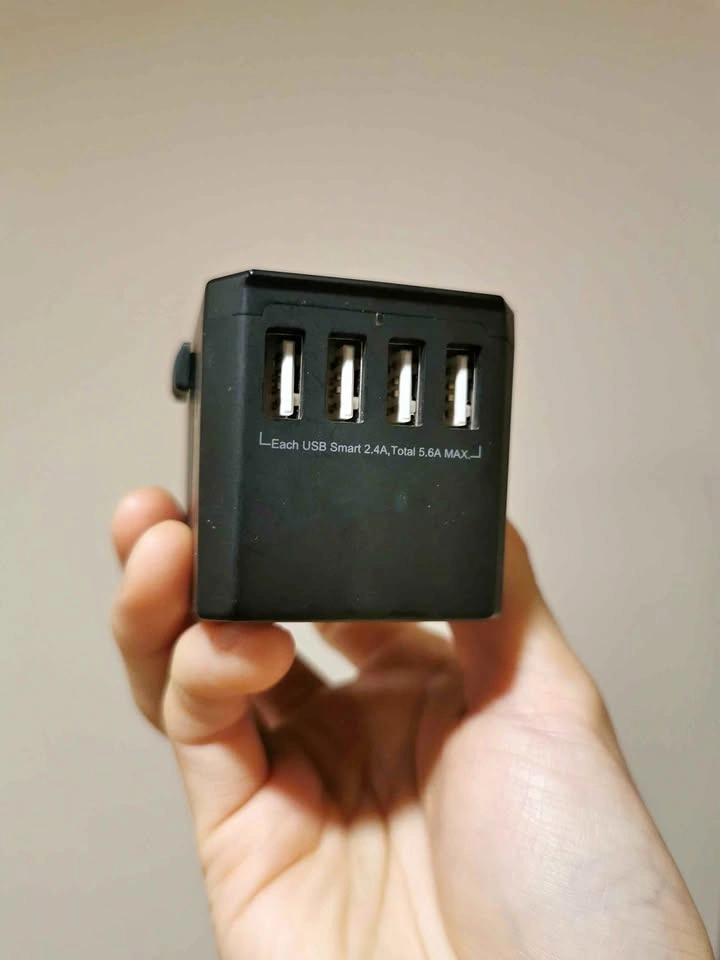 Universal power adapter